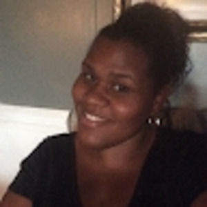 Meet your Posher, Charis